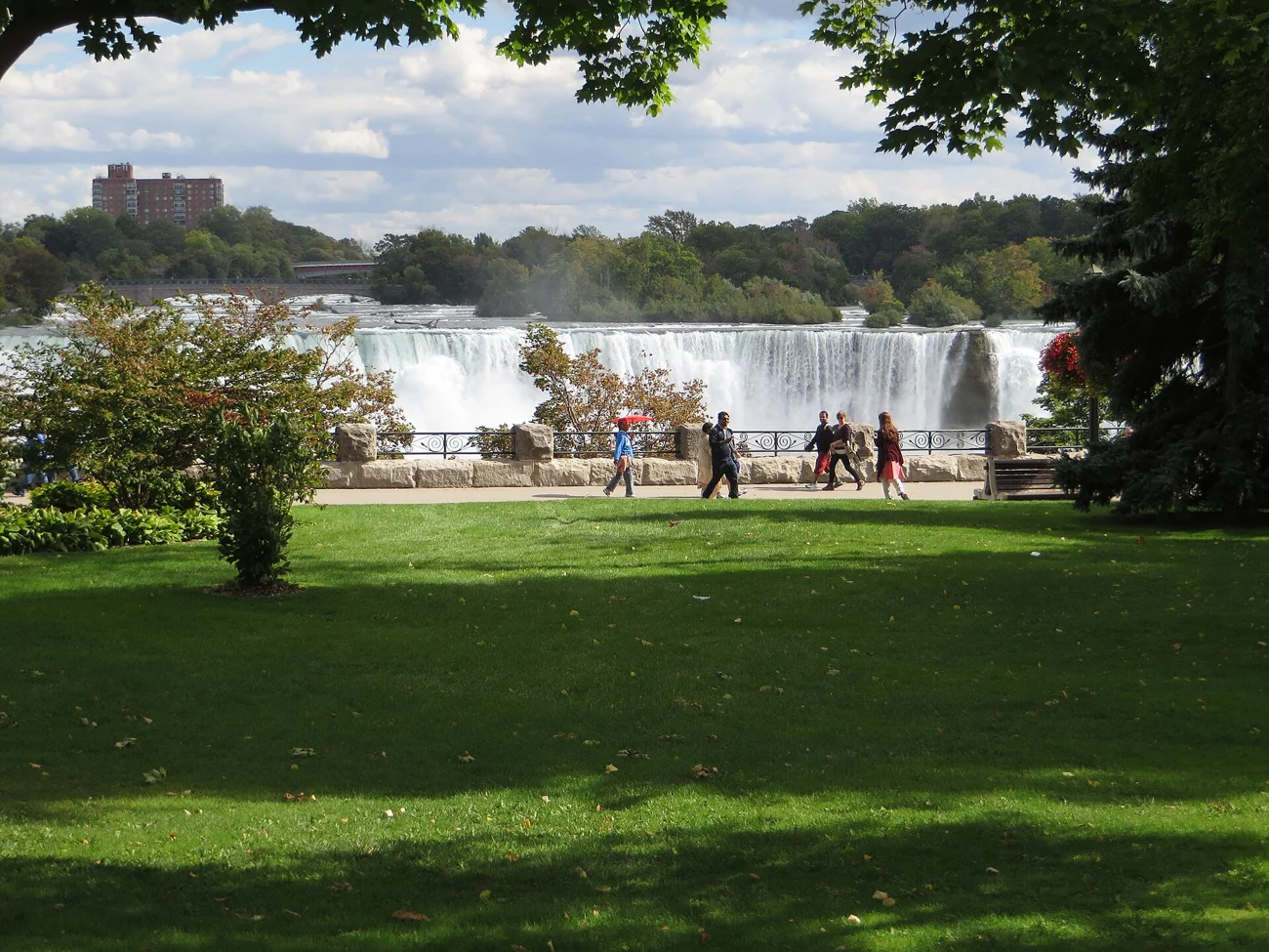 Private chauffeured Niagara tour pickup in Toronto